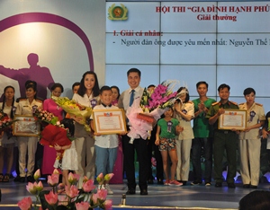 Hương sắc Lửa hồng - Êv88 chào đón năm mới 2026 tại Hội thi Gia đình phúc năm 2016
